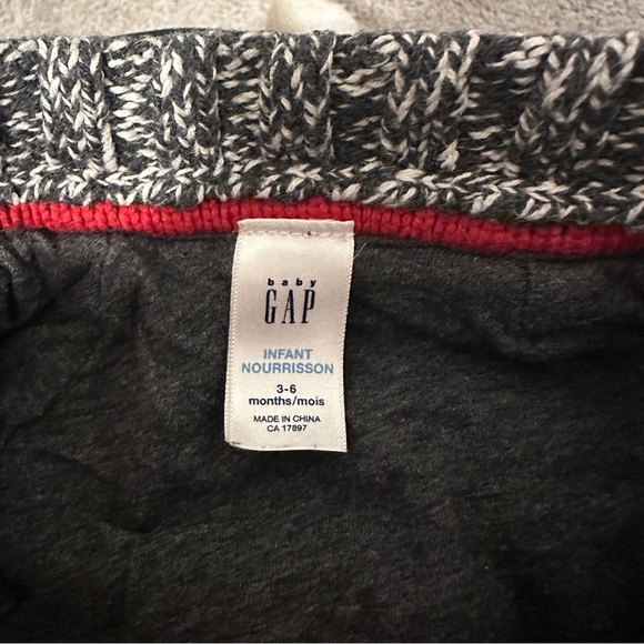Baby Gap Heather Gray Baby Zip Up Knit Sweater Size 3-6 Months - Picture 11 of 12